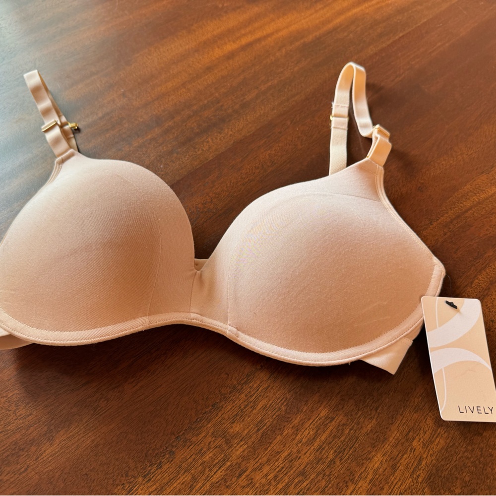 LIVELY - All Day No Wire Push Up Bra - NWT 32DD